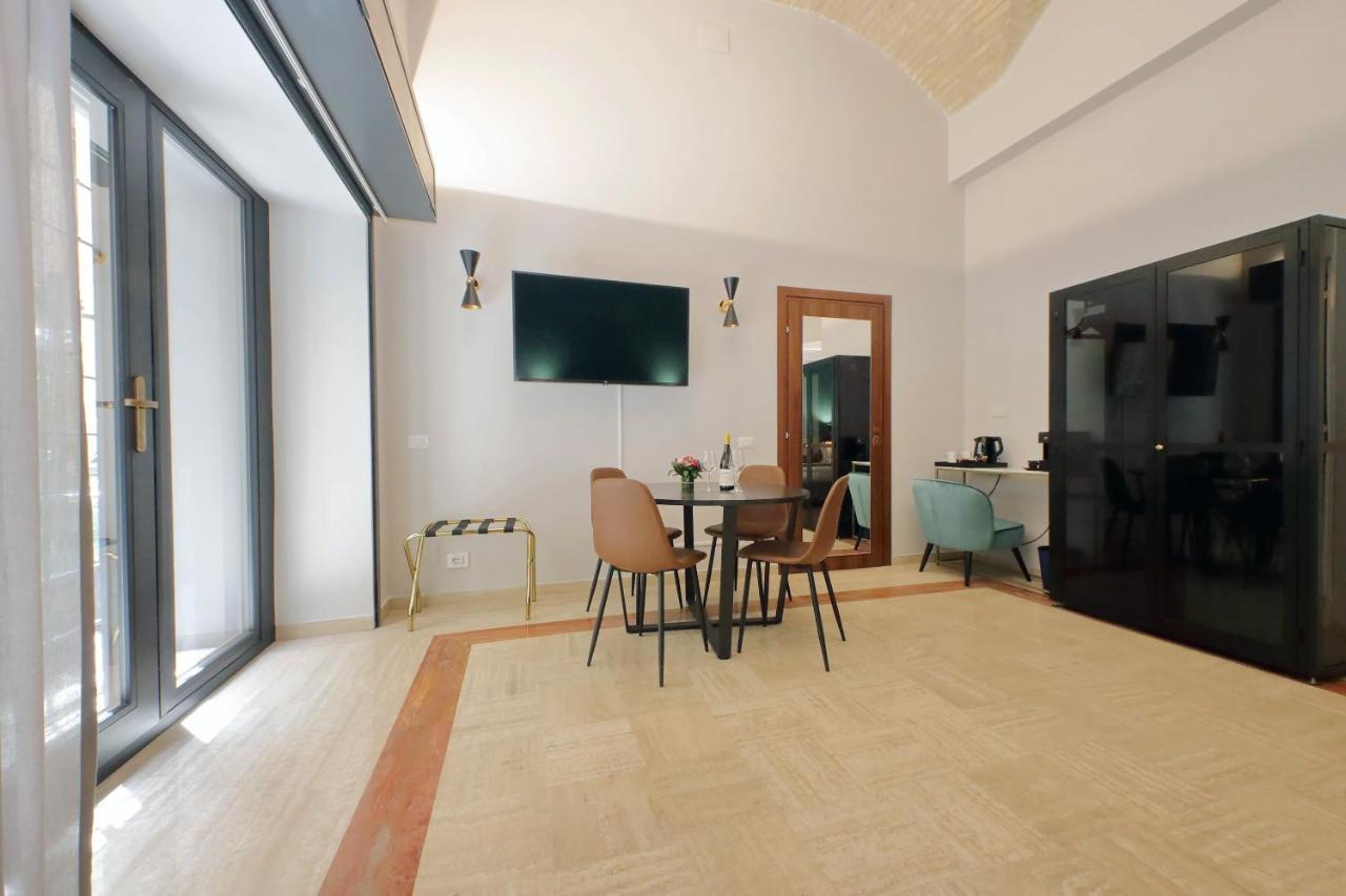 Charming Navona Guest house